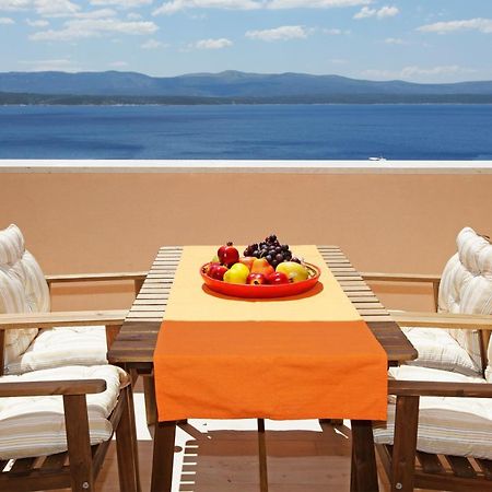 Iris Apartments Bol (Adults Only) Extérieur photo