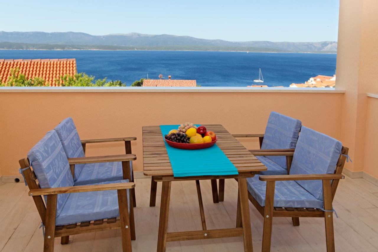 Iris Apartments Bol (Adults Only) Extérieur photo